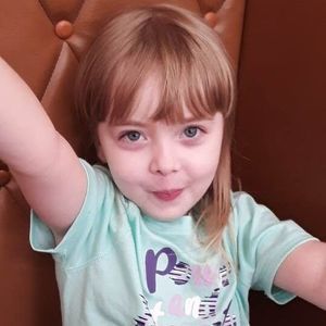 Meet your Posher, Carla